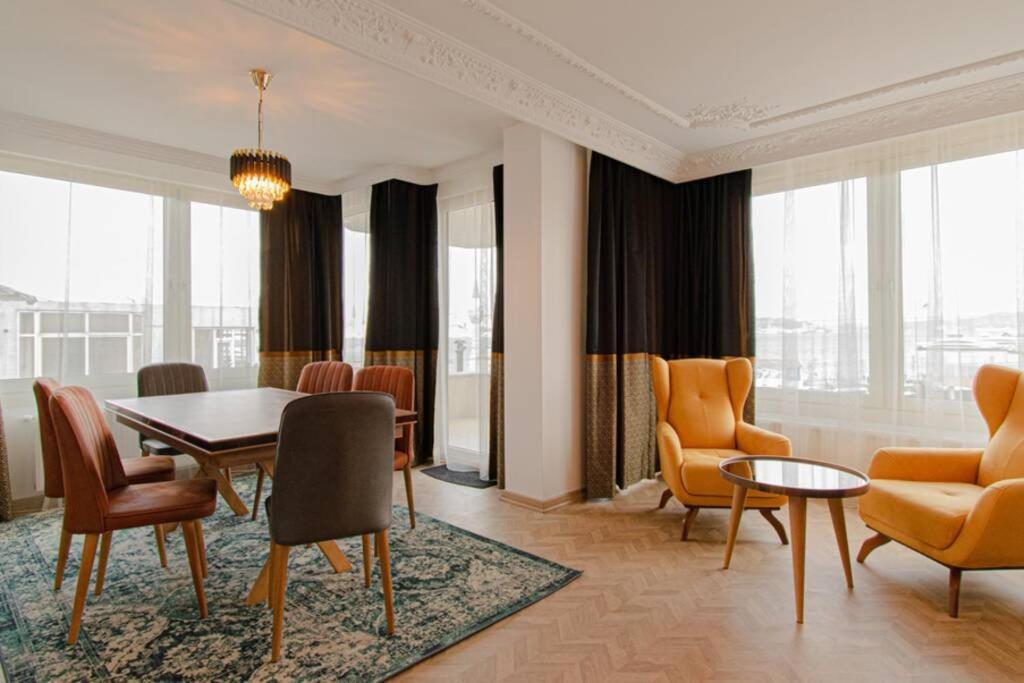 Charming Suite Bosphorus View 伊斯坦布尔 外观 照片